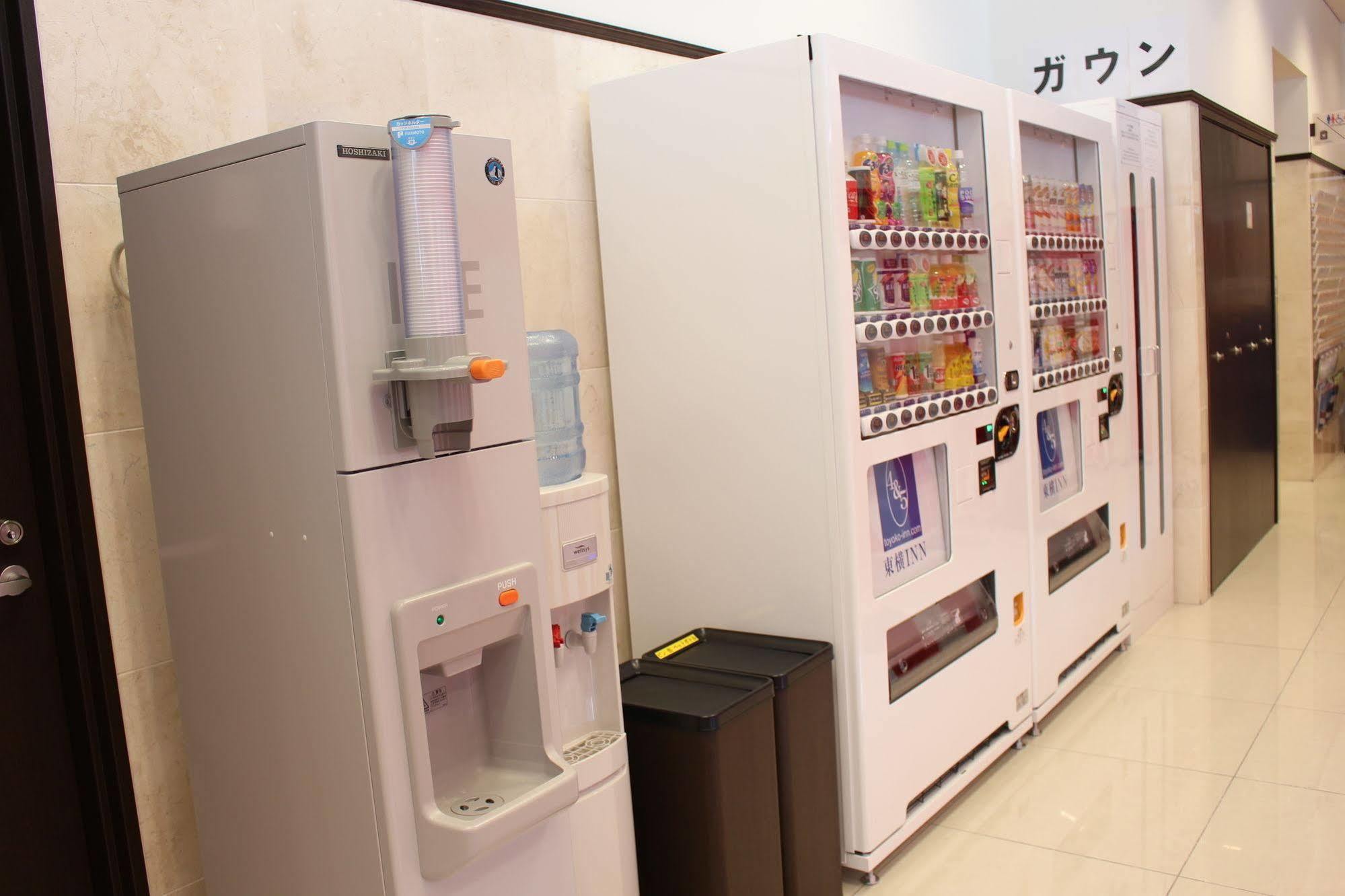 Toyoko Inn Takamatsu Hyogomachi Exteriör bild